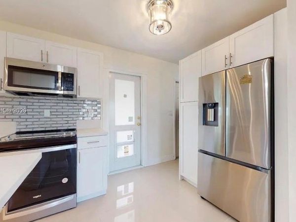 22220 SW 112th Ave , Miami, FL 33170