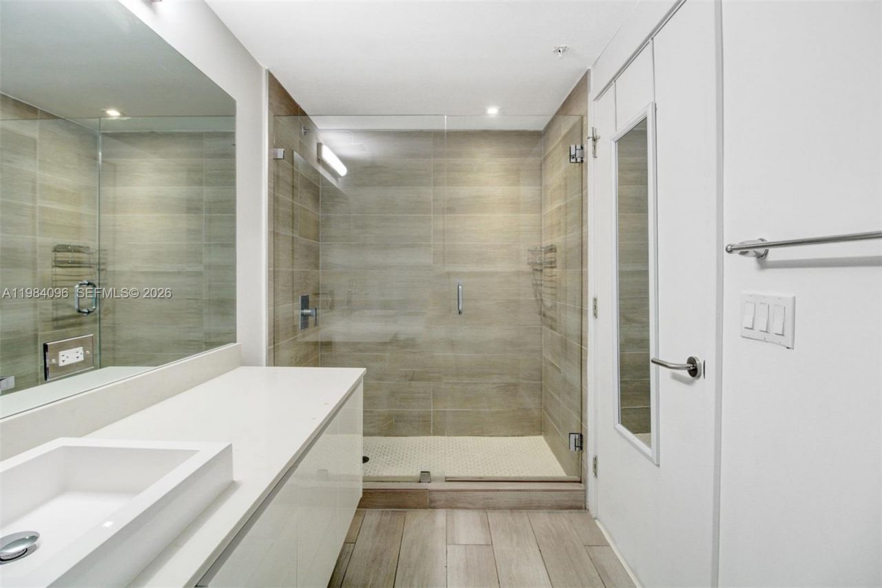 1600 SW 1st Ave , Unit 713, Miami, FL 33129 Photo