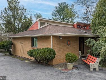 436 E MACADA ROAD, BETHLEHEM, PA 18017