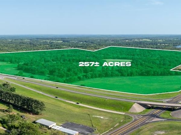 951 SE Loop 7, Athens, TX 75751