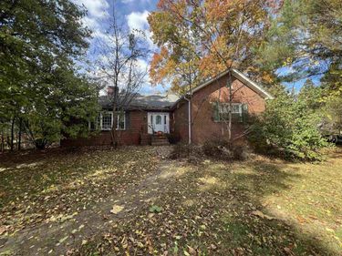 609 Farms Drive, Fairmont, WV 26554