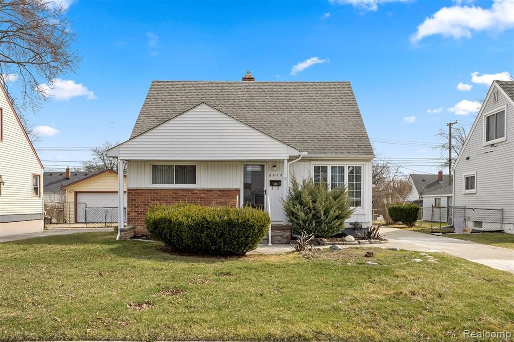 6872 Lathers Street, Garden City, MI 48135 Main Photo