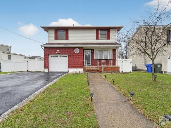 14 Carteret Street, Port Reading, NJ 07064