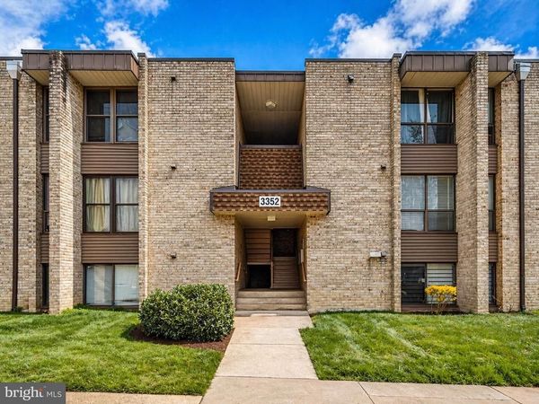 3352 HUNTLEY SQUARE DR, Unit A2, TEMPLE HILLS, MD 20748
