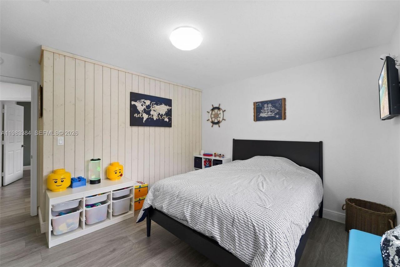 7827 NW 166th Ter, Miami Lakes, FL 33016 Photo