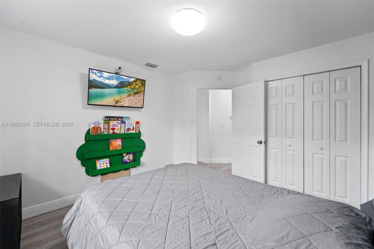 7827 NW 166th Ter , Miami Lakes, FL 33016 Photo