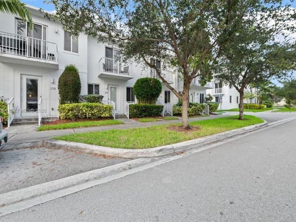 Unit 209, Miami, FL 33180