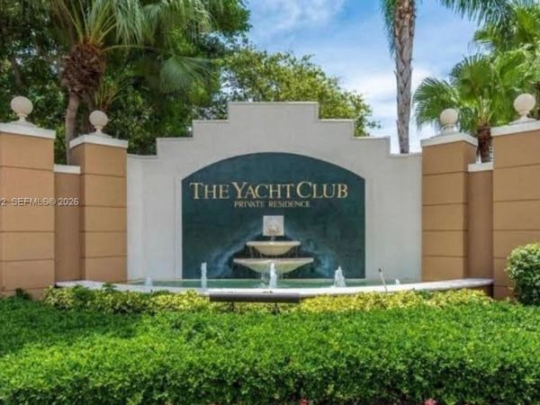 19701 E Country Club Dr , Unit 5601, Aventura, FL 33180