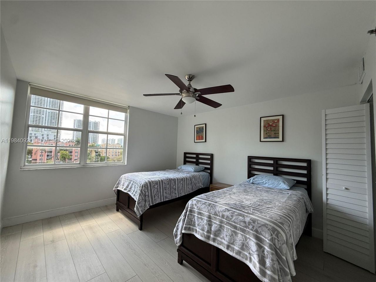 19701 E Country Club Dr , Unit 5601, Aventura, FL 33180 Photo