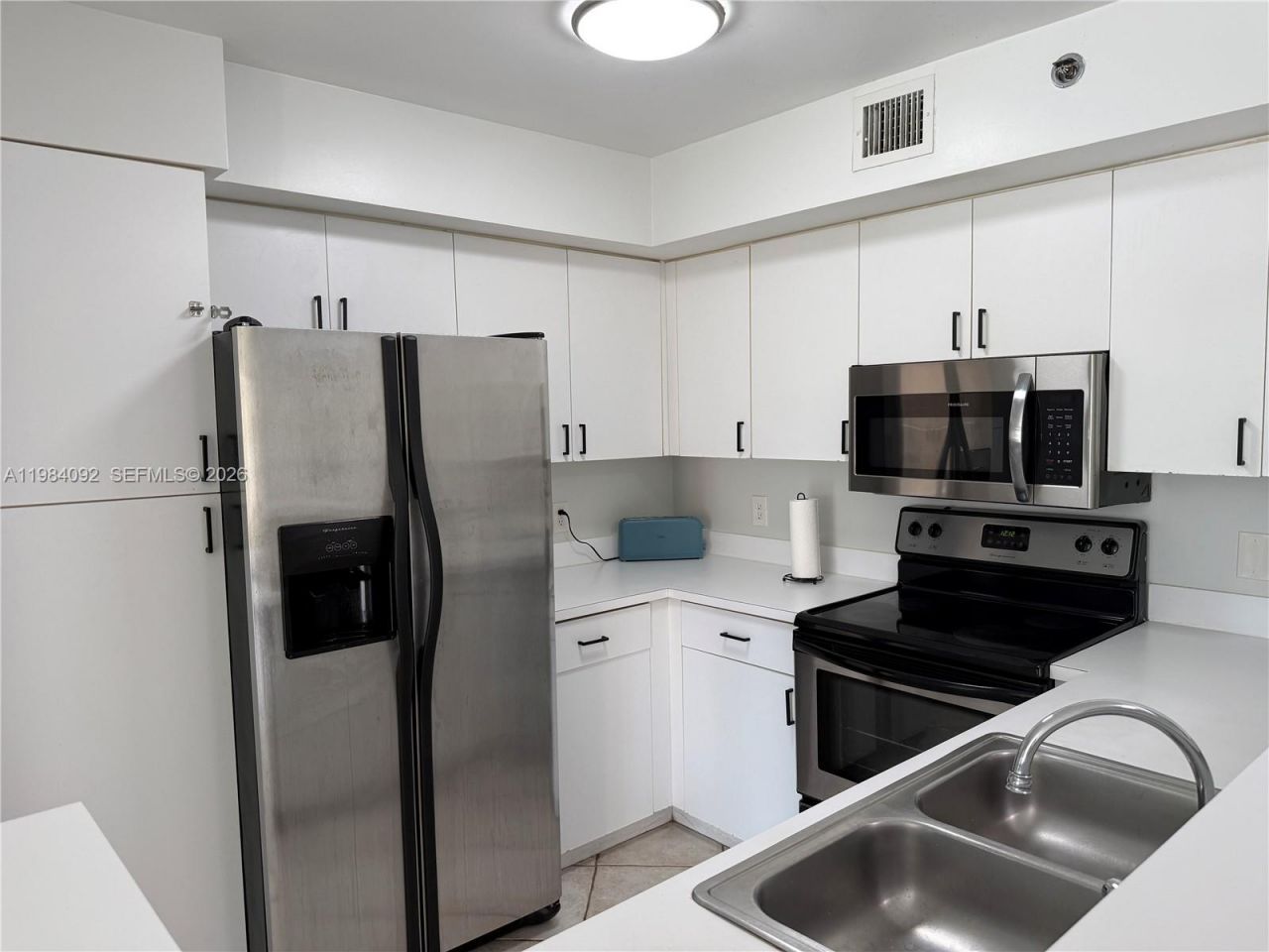 19701 E Country Club Dr , Unit 5601, Aventura, FL 33180 Photo