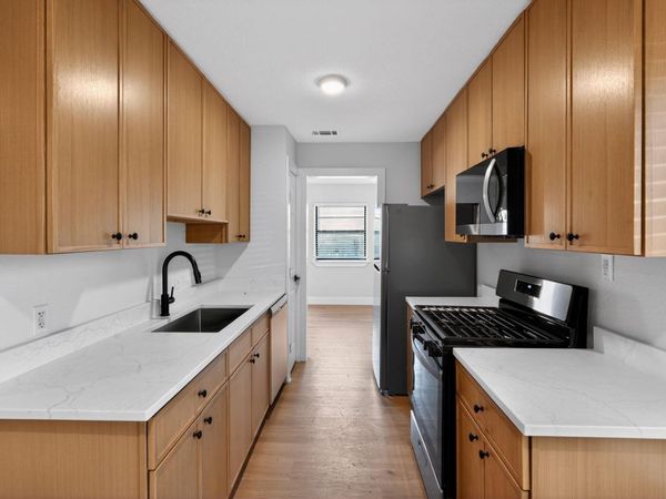 5928 SIGNAL PT, Austin, TX 78724