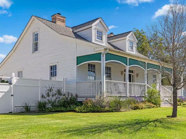 811 E Hempstead ST, Giddings, TX 78942