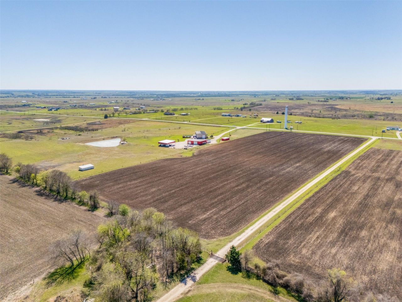 1295 County Road 432, Taylor, TX 76574 Main Photo