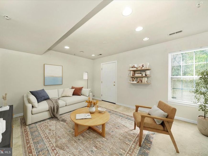 7704 English Oak Circle, Unit 10, Elkridge, MD 21075 Main Photo