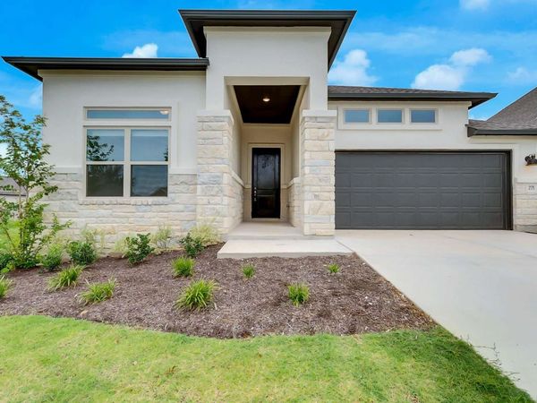271 Jefferson DR, Kyle, TX 78640