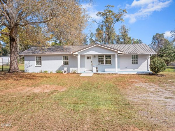 4966 Redwood Drive, Marianna, FL 32446