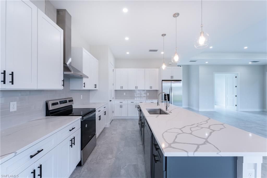 1625 SW 4th St , Cape Coral, FL 33991 Photo