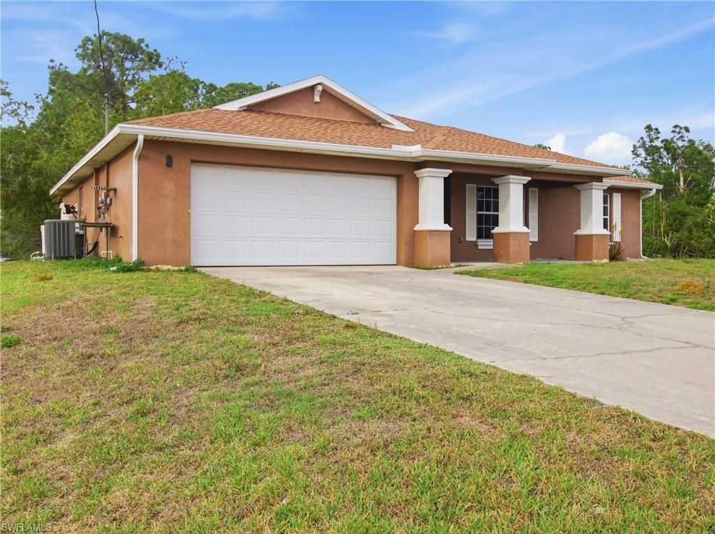 731 Long Lines Ln, Lehigh Acres, FL 33974 Photo