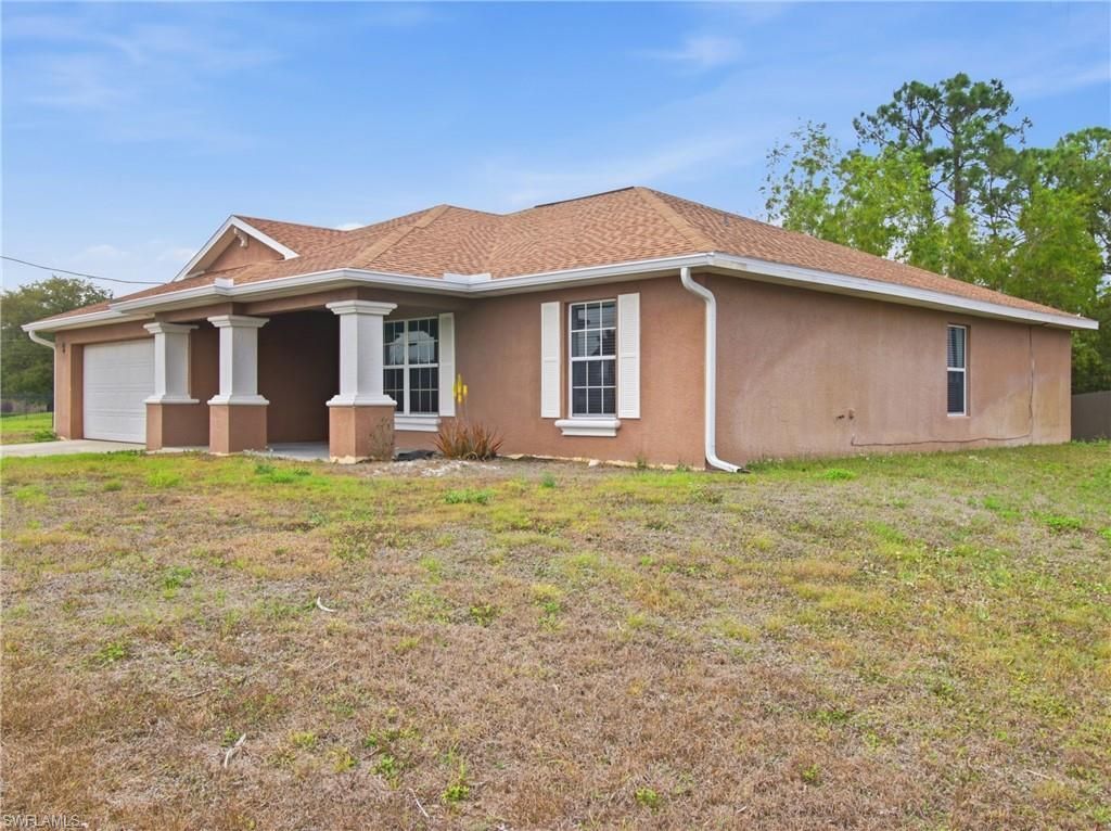731 Long Lines Ln, Lehigh Acres, FL 33974 Photo