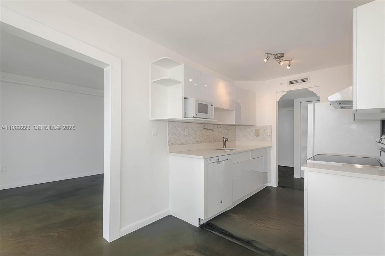 1688 West Ave , Unit PH-07, Miami Beach, FL 33139 Photo
