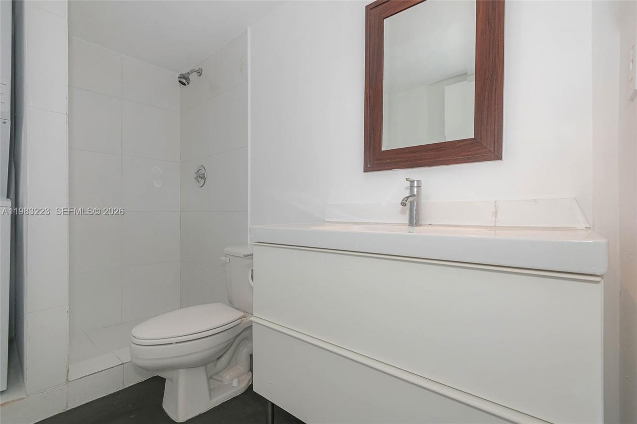 1688 West Ave , Unit PH-07, Miami Beach, FL 33139 Photo