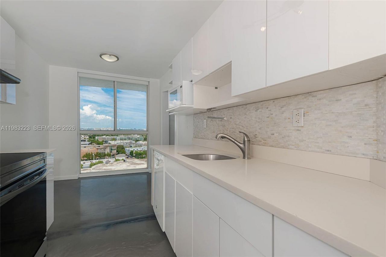 1688 West Ave , Unit PH-07, Miami Beach, FL 33139 Photo