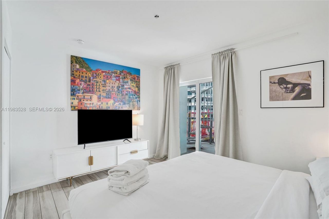 481 NE 29th St, Unit 702, Miami, FL 33137 Photo