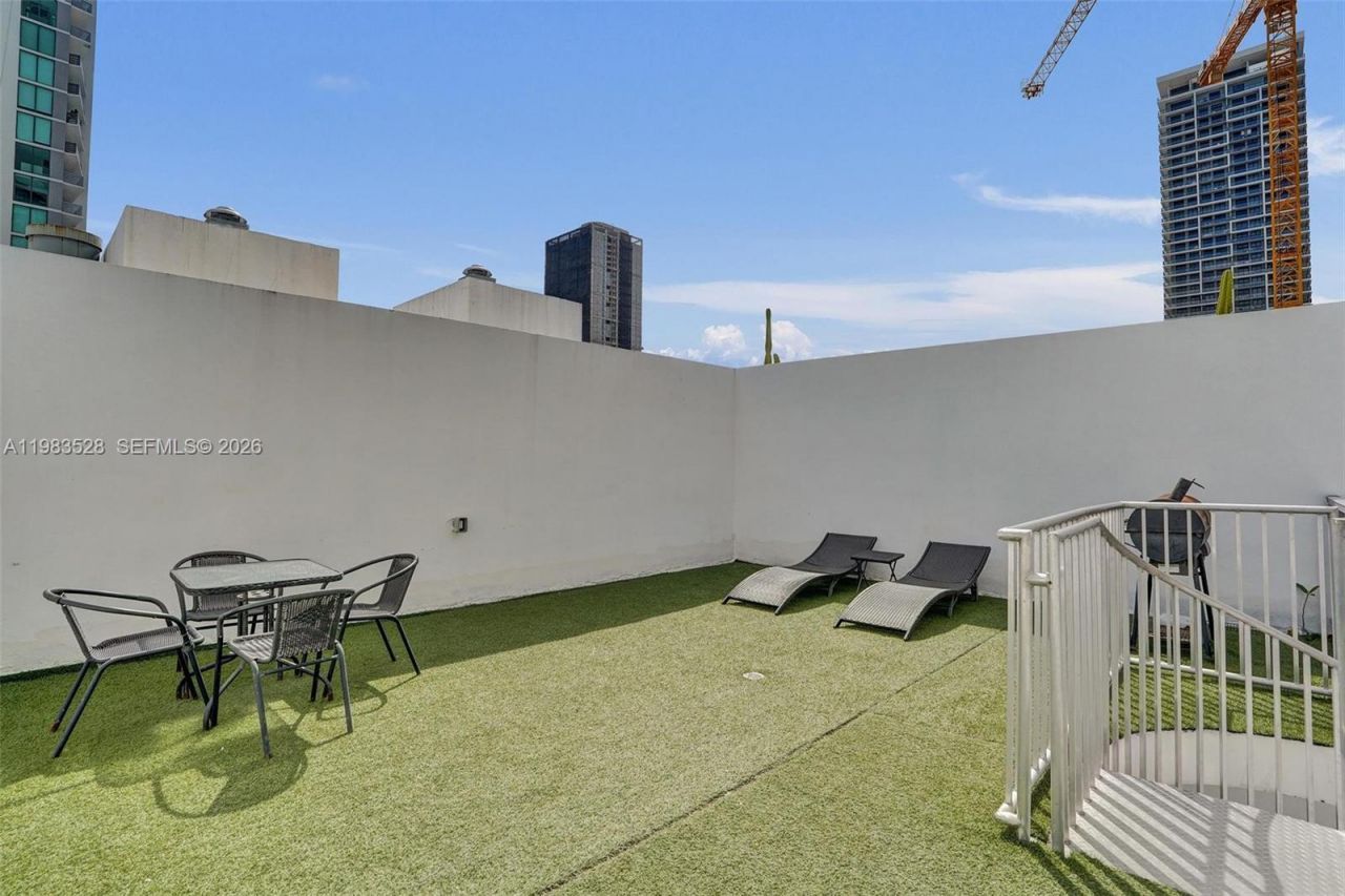 481 NE 29th St, Unit 702, Miami, FL 33137 Photo