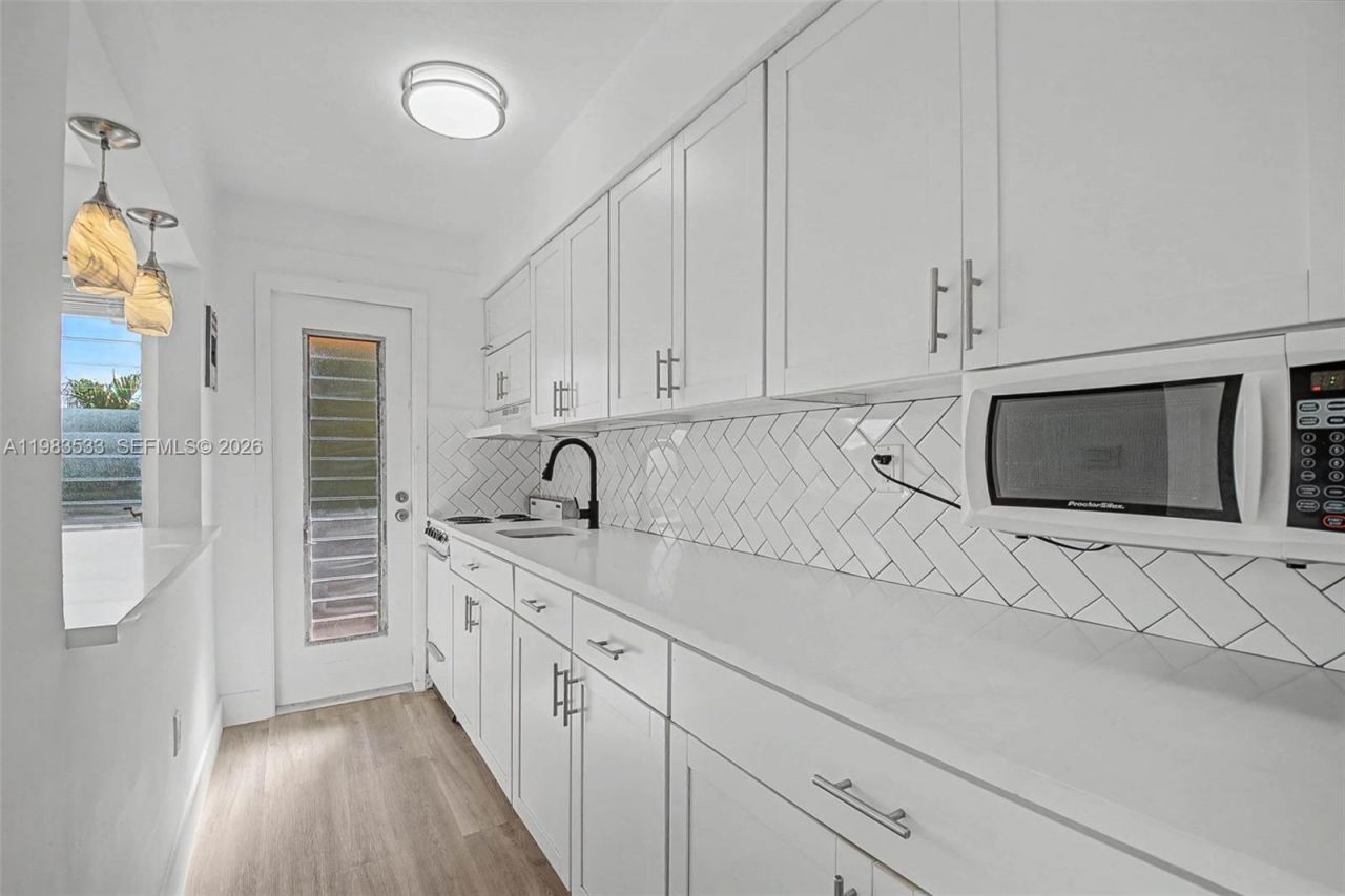 60 NW 79th St , Unit 10, Miami, FL 33150 Photo