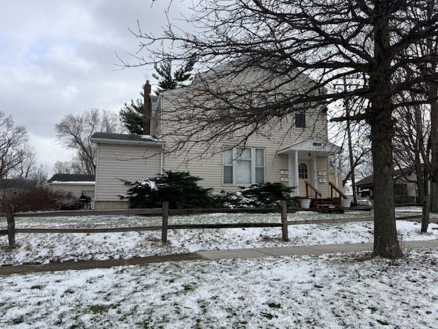 1108 W Front Street, Bloomington, IL 61701 Main Photo