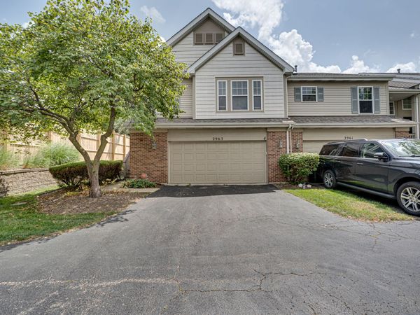 2963 SAGANASHKEE Lane , Unit 2963, Naperville, IL 60564