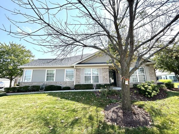 21531 Wolf Lake Way , Crest Hill, IL 60403