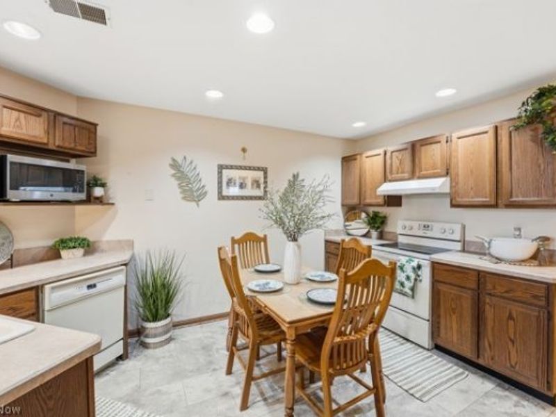 1163 Red Tail Hawk Court, Unit 1, Boardman, OH 44512 Photo 11