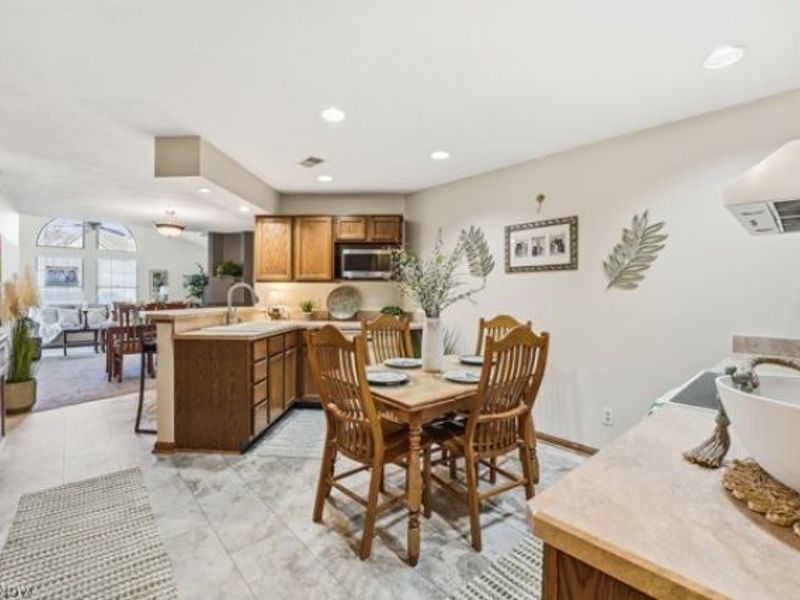 1163 Red Tail Hawk Court, Unit 1, Boardman, OH 44512 Photo 12