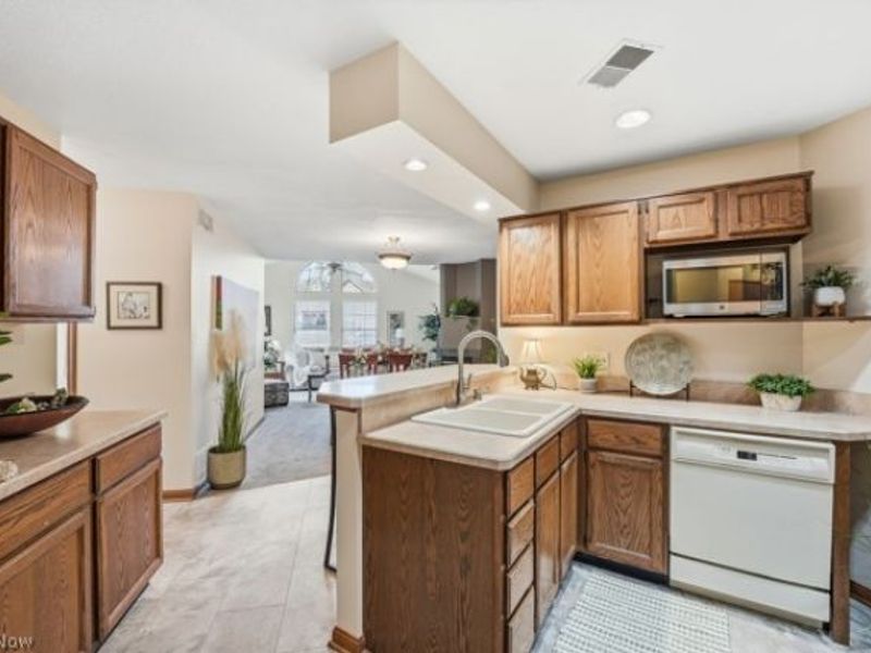 1163 Red Tail Hawk Court, Unit 1, Boardman, OH 44512 Photo 13