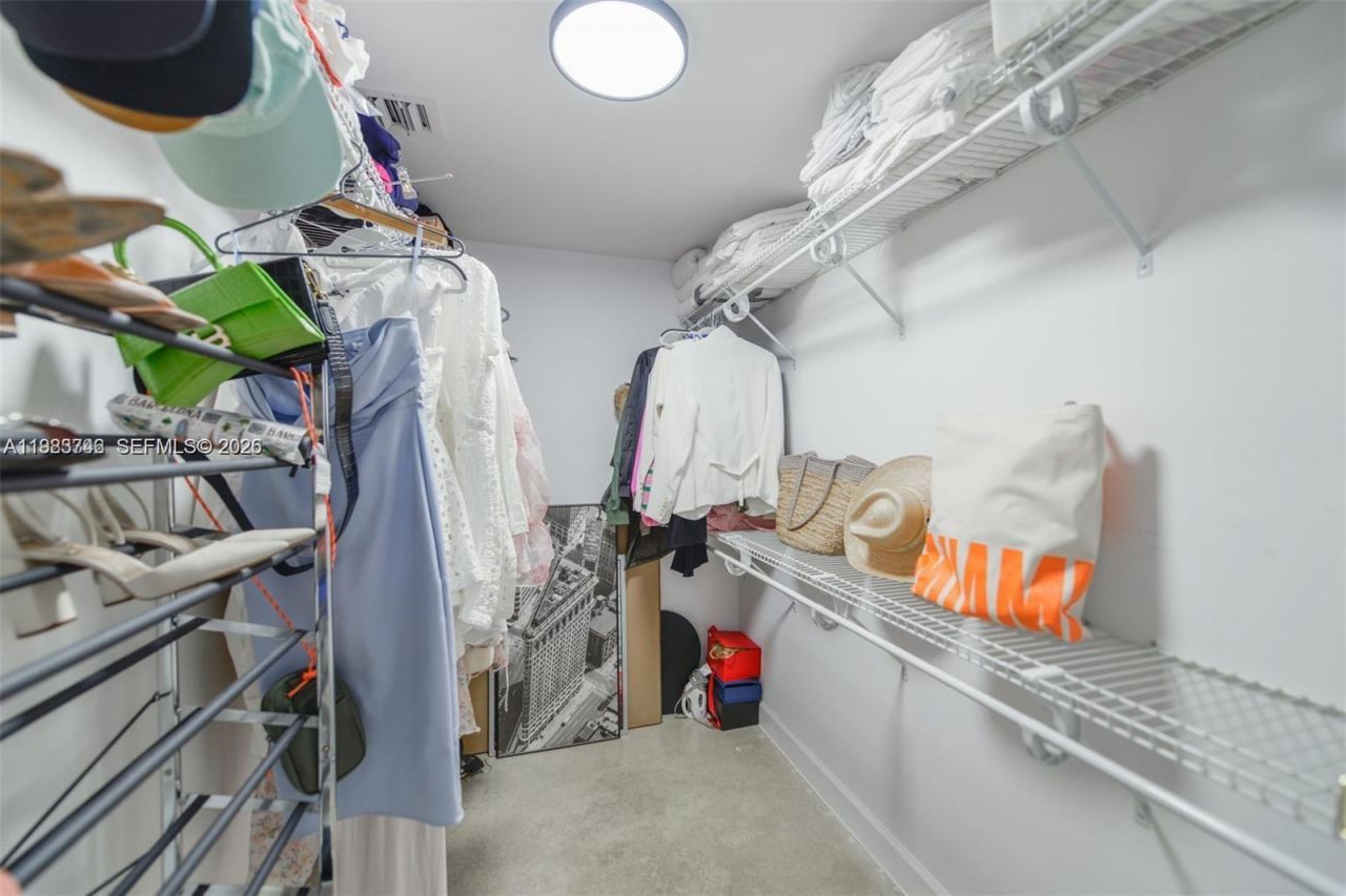 1020 Meridian Ave , Unit 816, Miami Beach, FL 33139 Photo