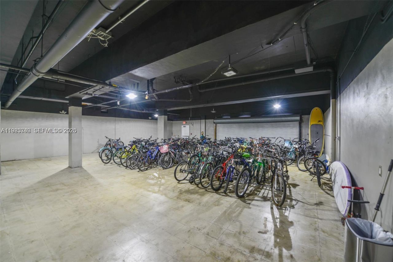 1020 Meridian Ave , Unit 816, Miami Beach, FL 33139 Photo