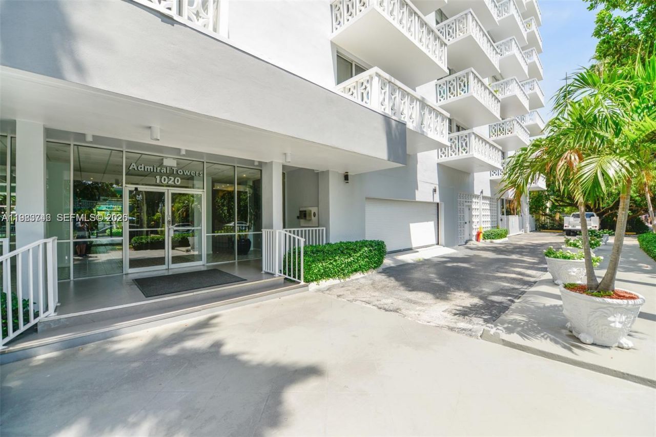 1020 Meridian Ave , Unit 816, Miami Beach, FL 33139 Photo