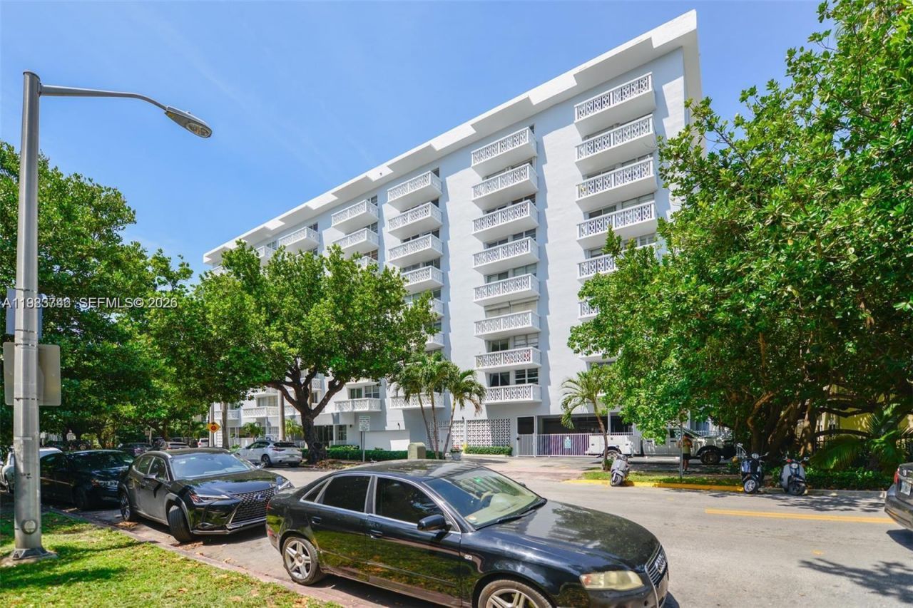 1020 Meridian Ave , Unit 816, Miami Beach, FL 33139 Photo