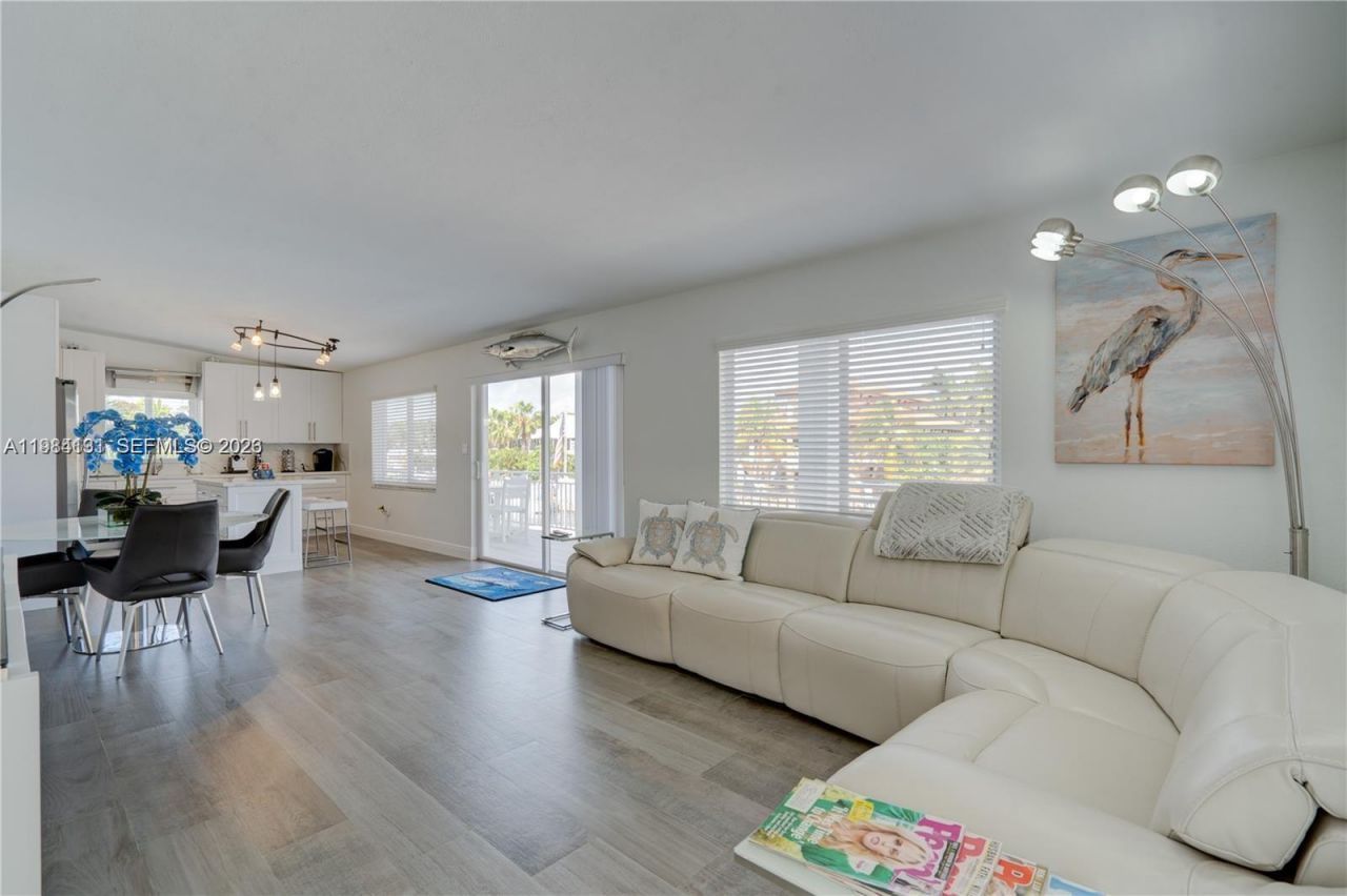 48 S Andros Rd , Key Largo, FL 33037 Photo