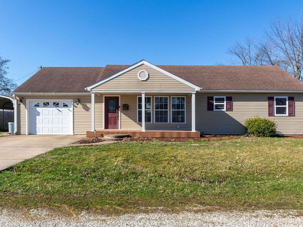 1001 S Monroe Street, Vandalia, MO 63382