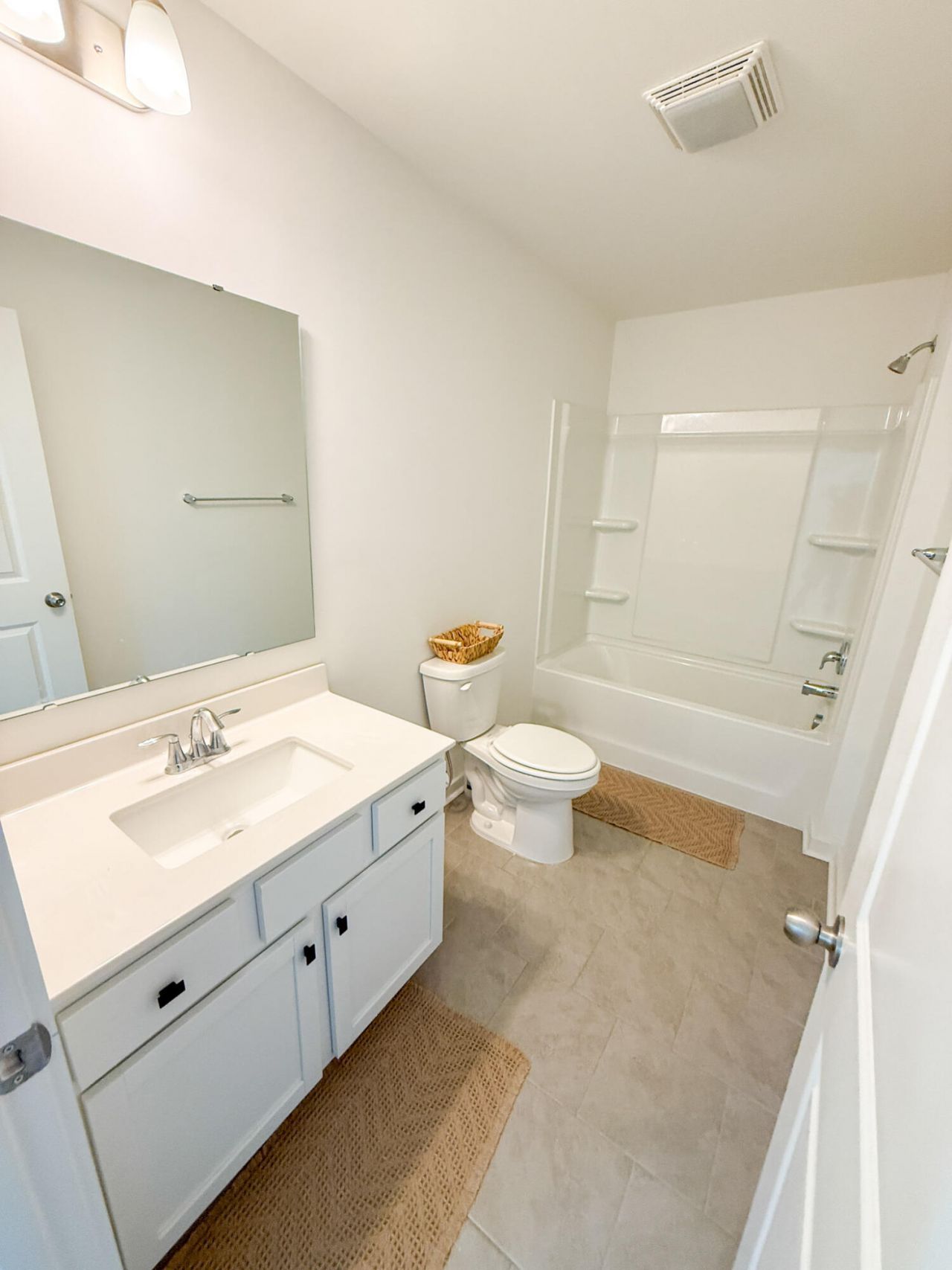1003 British Drive Photo 15