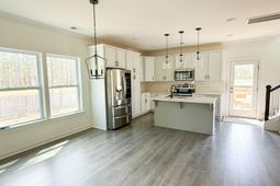 1003 British Drive photo 4