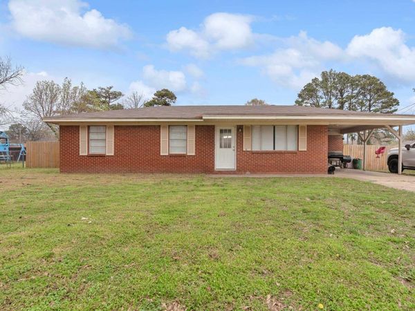 100 Park Street, Lake City, AR 72401