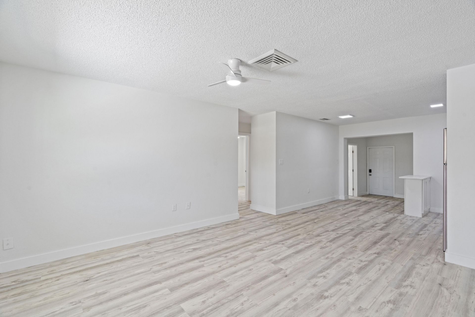 662 Granada Street, Fort Pierce, FL 34949 Photo