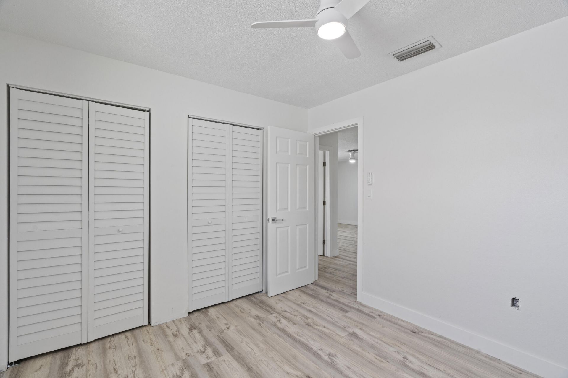 662 Granada Street, Fort Pierce, FL 34949 Photo