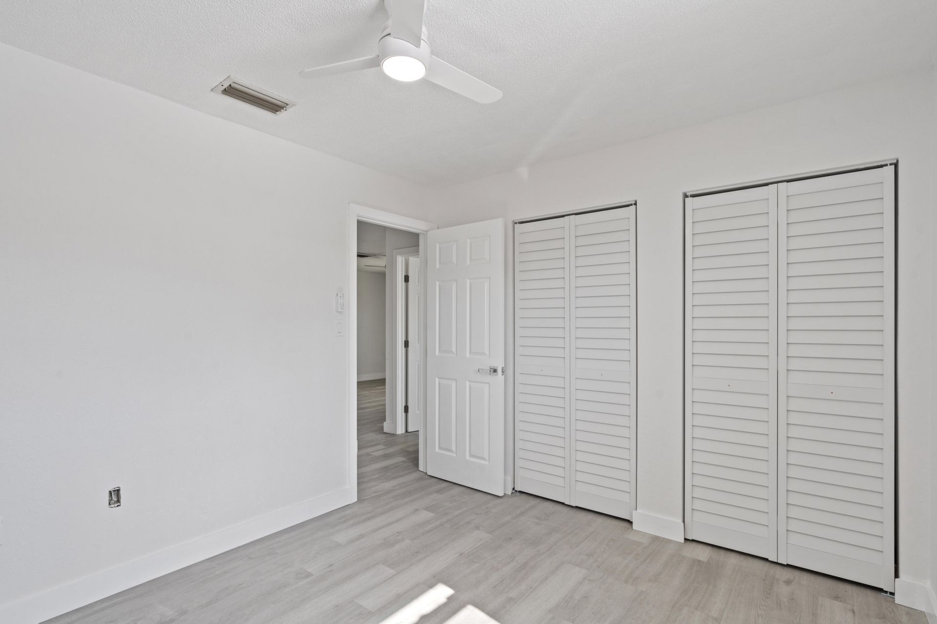 662 Granada Street, Fort Pierce, FL 34949 Photo