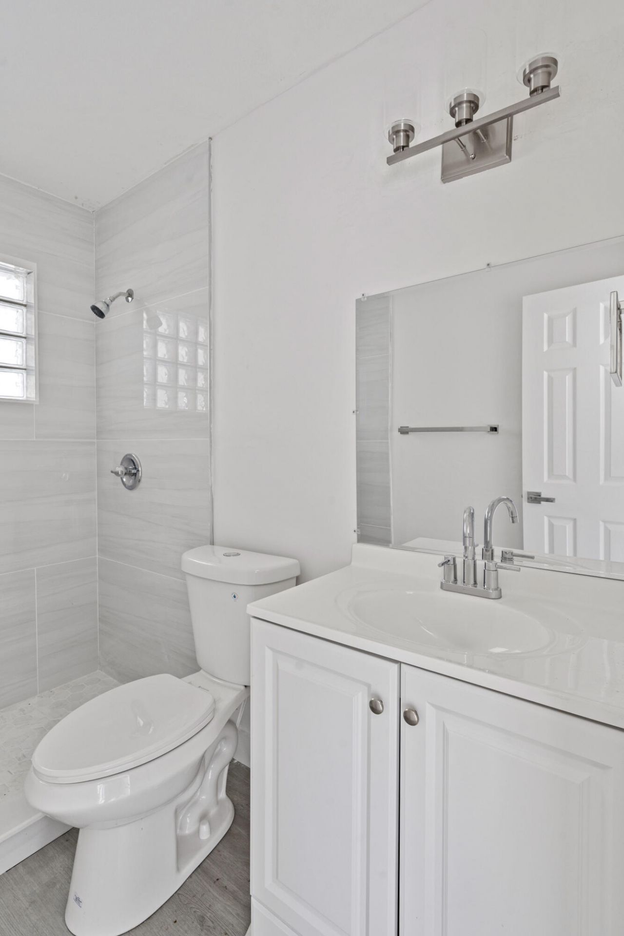 662 Granada Street, Fort Pierce, FL 34949 Photo