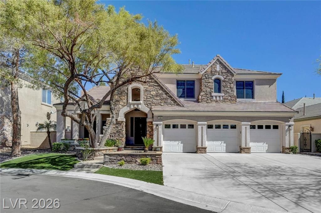 304 Kingsclear Court, Las Vegas, NV 89145