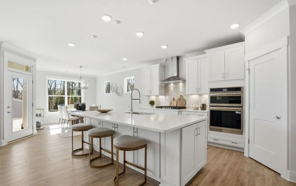 263 Huguenot Trail Photo 5